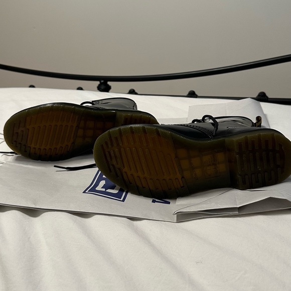 Dr. martens black patent leather boot (1460) - Picture 8 of 9